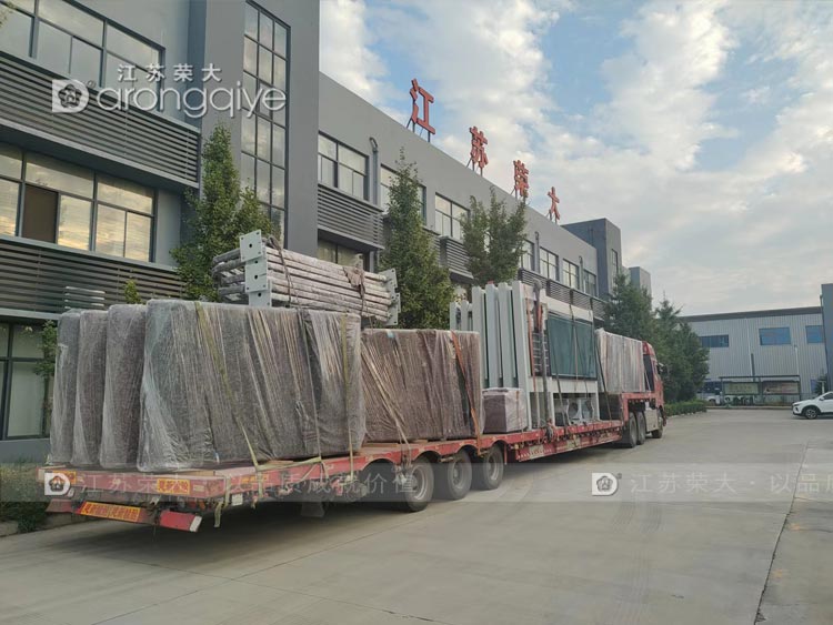福建公交站臺第二批發貨